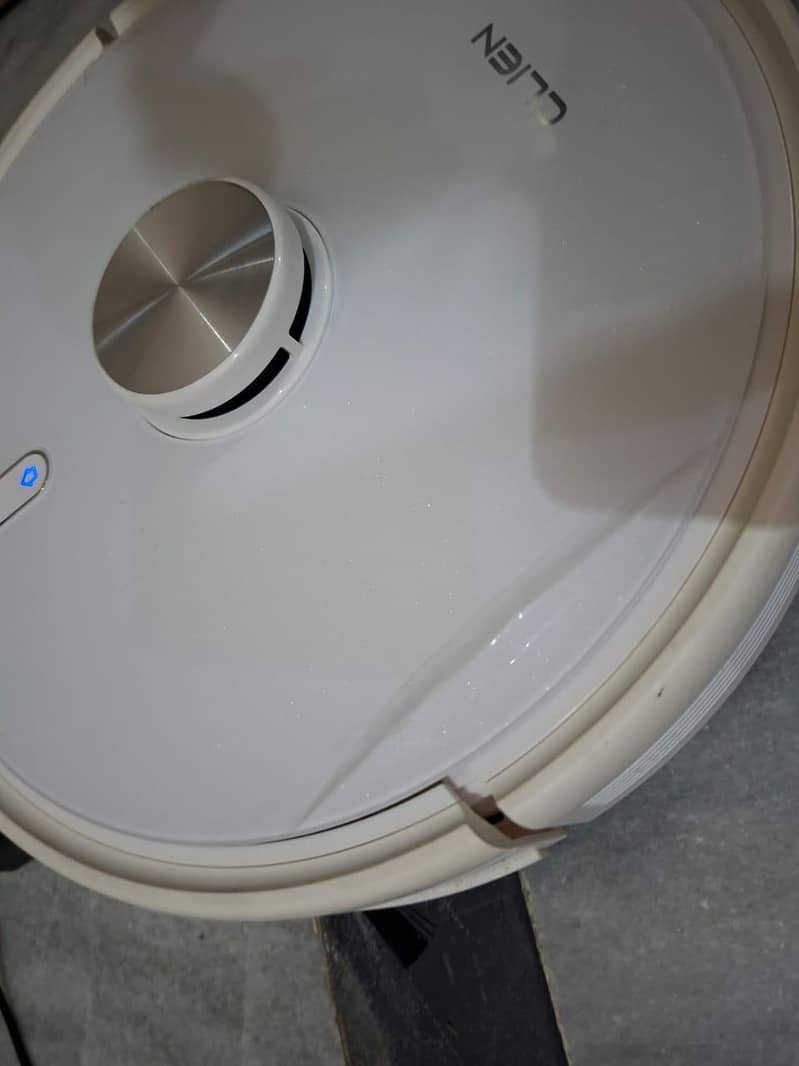 robot vacuum cleaner 8