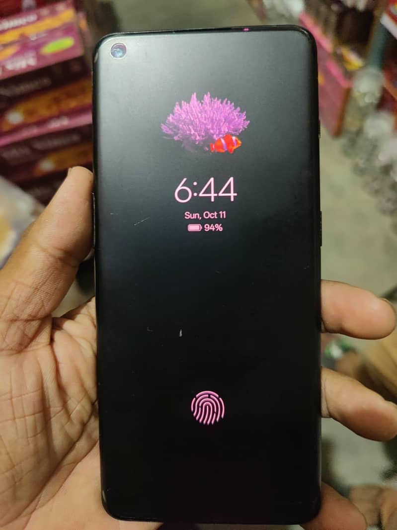 One Plus 10 Pro 4