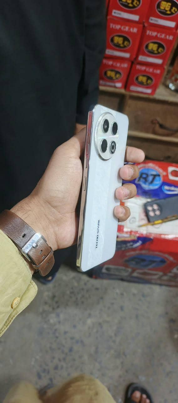 Tecno SPARK 30 Pro 4