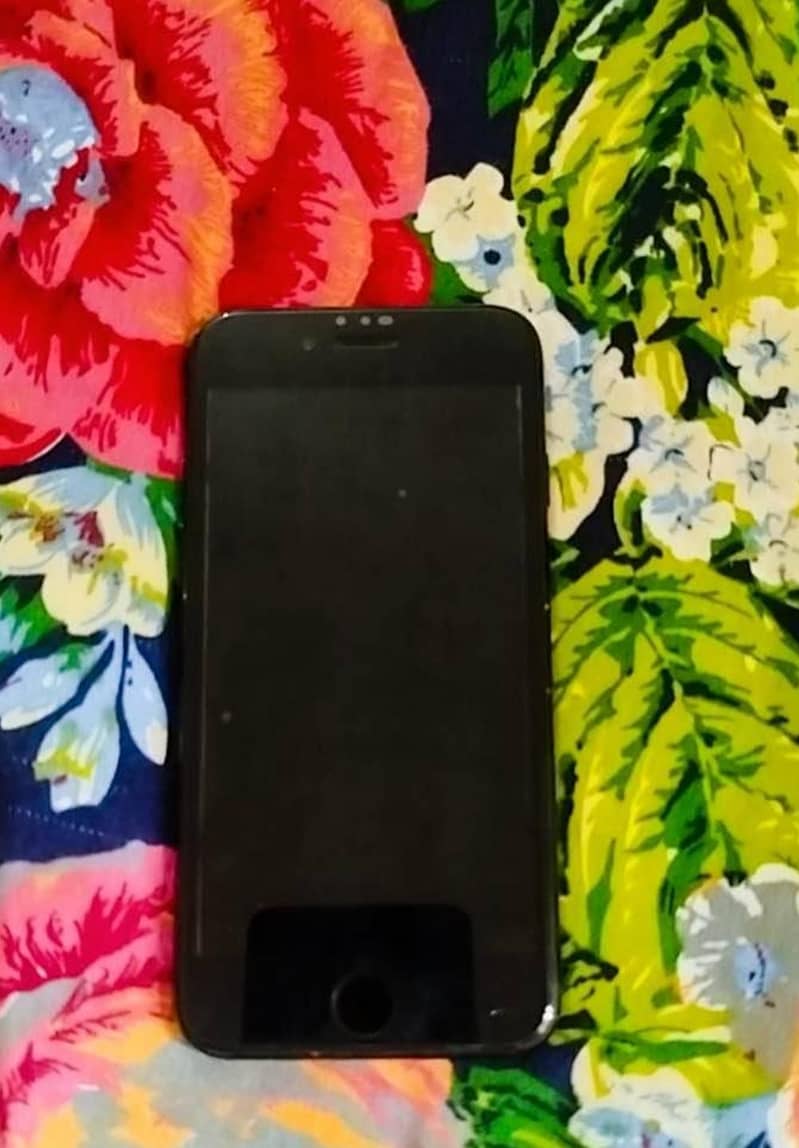 IPHONE SE 3rd generation (2022) 1