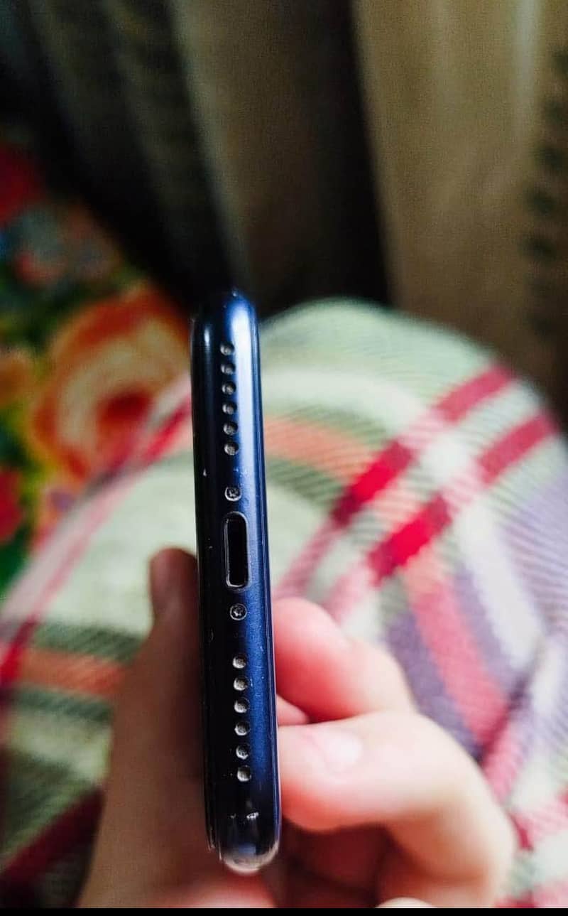 IPHONE SE 3rd generation (2022) 2