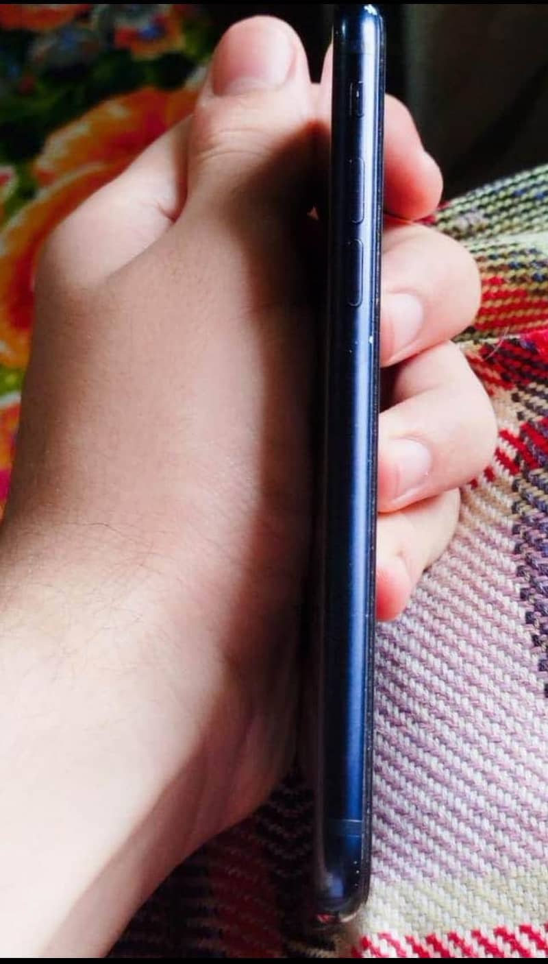 IPHONE SE 3rd generation (2022) 5