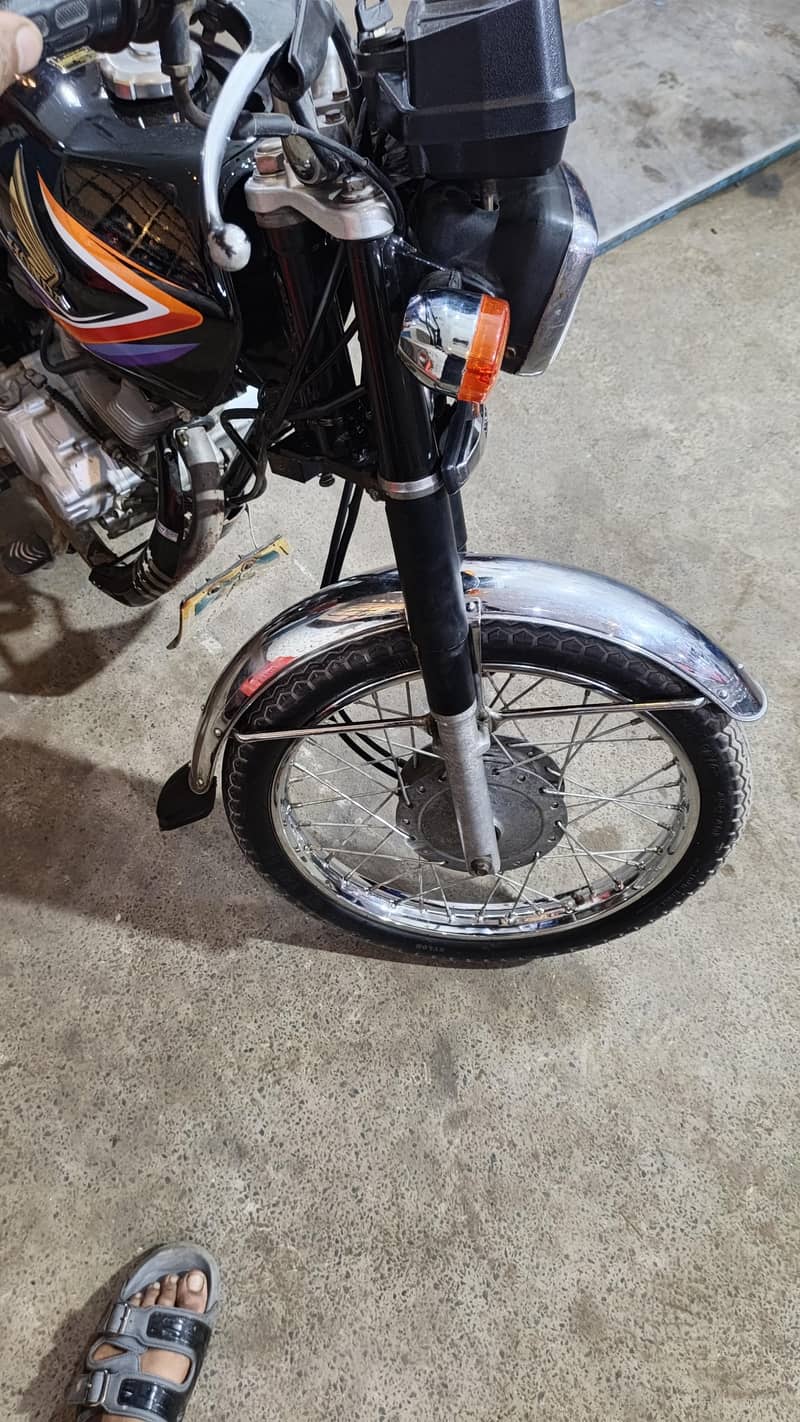 CG:125 model 2018 5