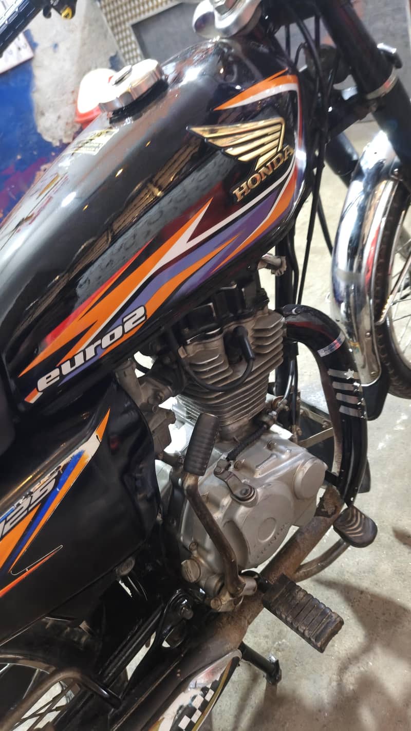 CG:125 model 2018 13