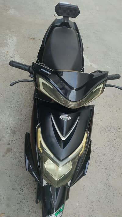 Scooty for sale arjant