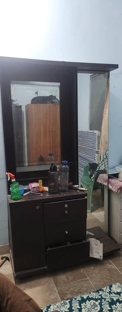 dresser