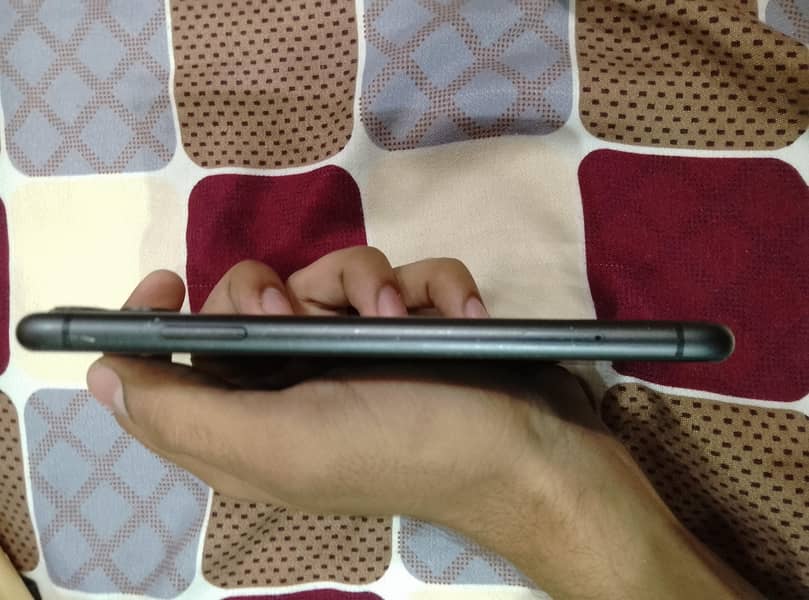 Apple iPhone 11 2