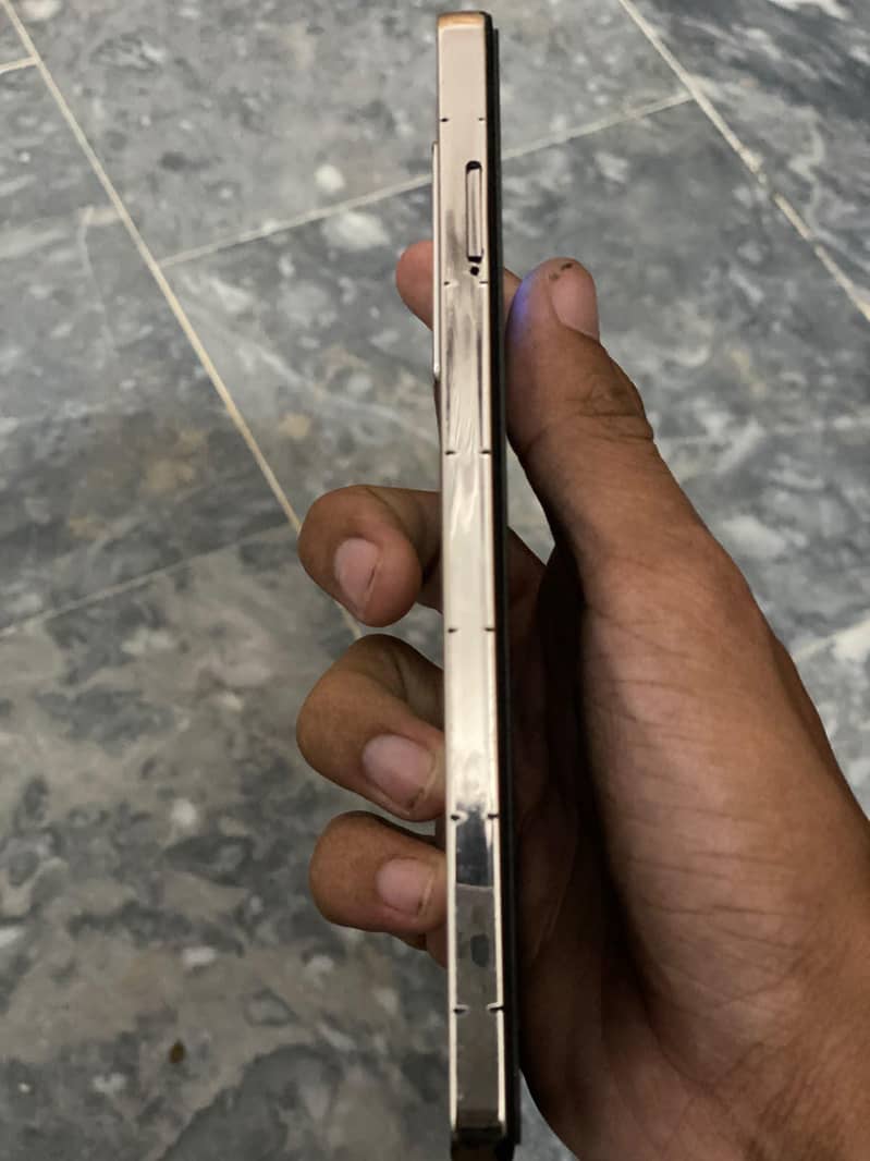 Infinix Note 30 Pro 3