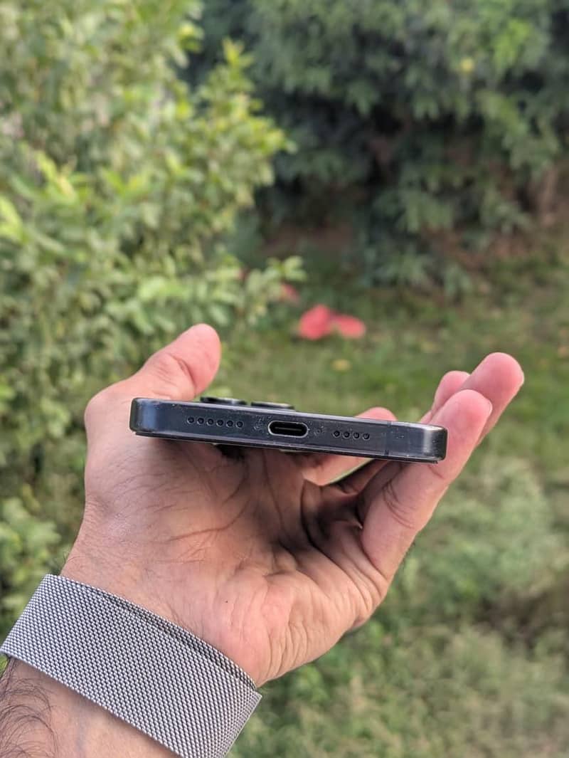 Mobile 3