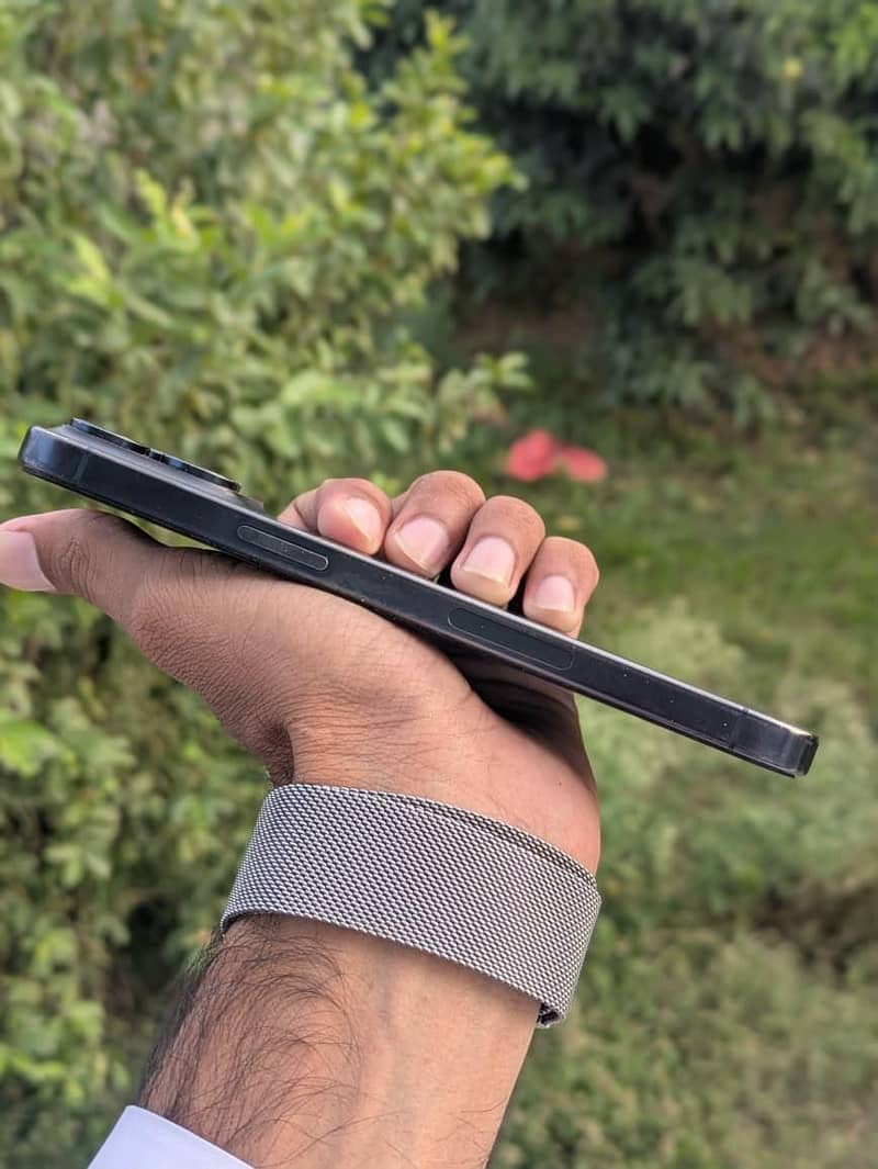 Mobile 4