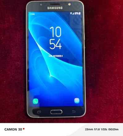 Samsung Mobile J7