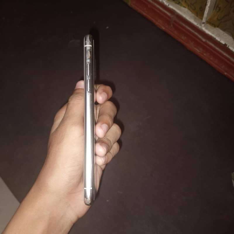 Apple iPhone X 2