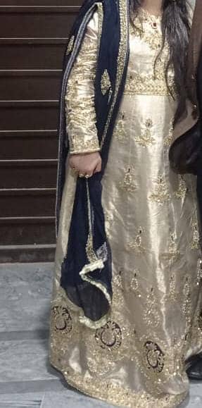 havey maxi hand work front and back full with 2 dupatta available