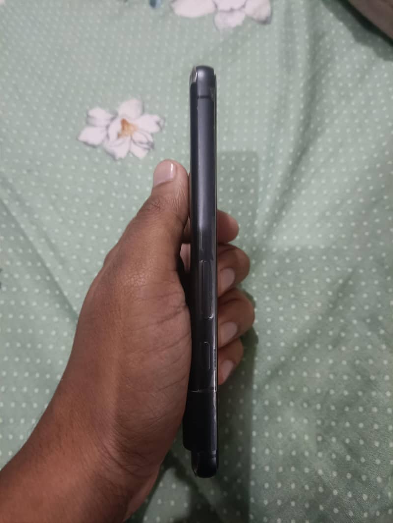 Google Pixel 8 2