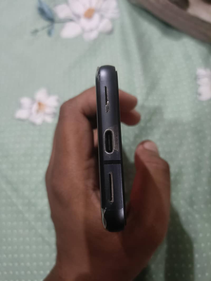 Google Pixel 8 3