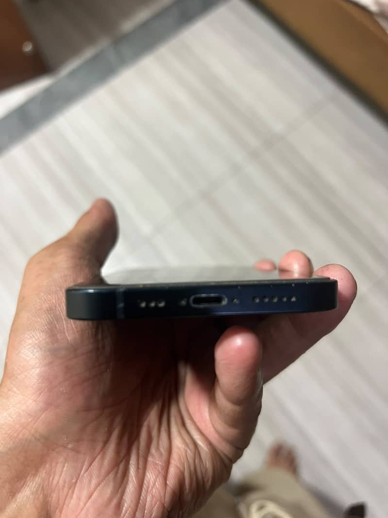 Apple iPhone 13 3