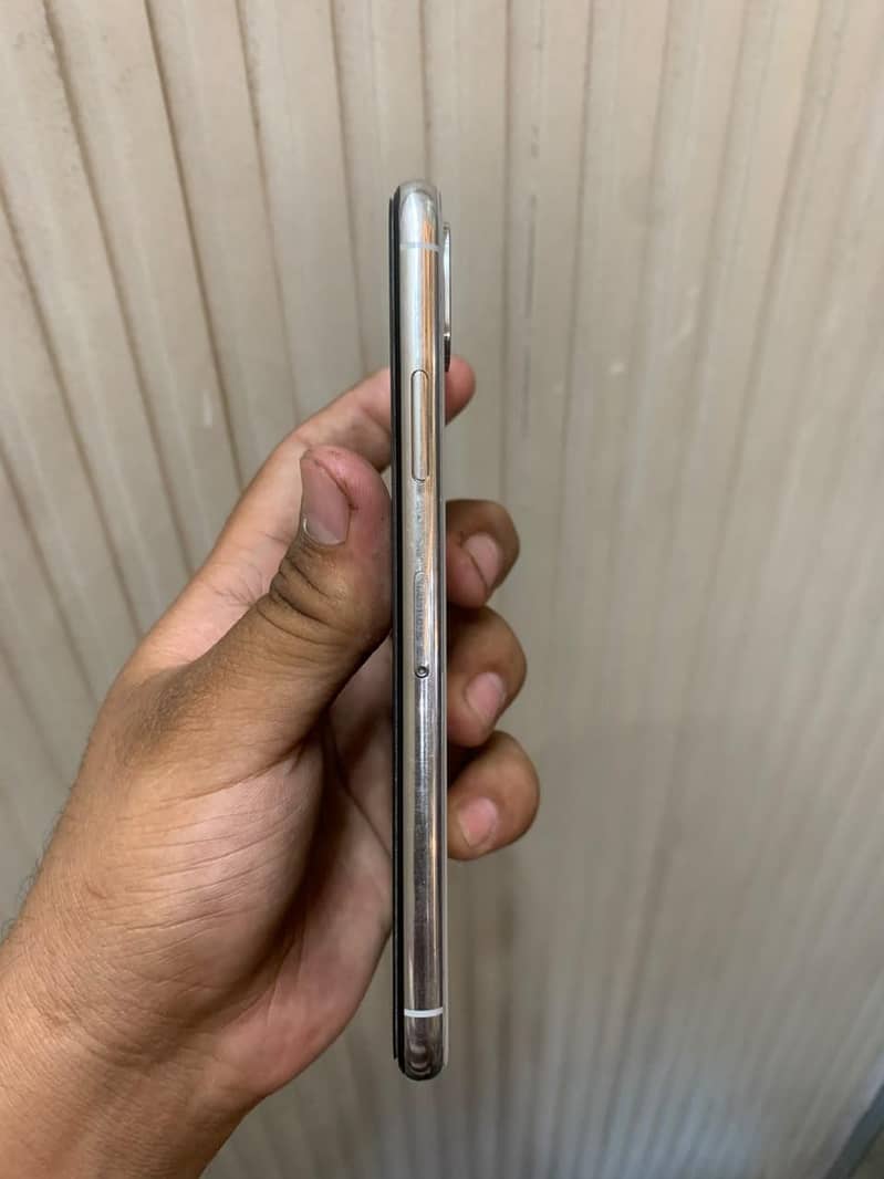 Apple iPhone X 2
