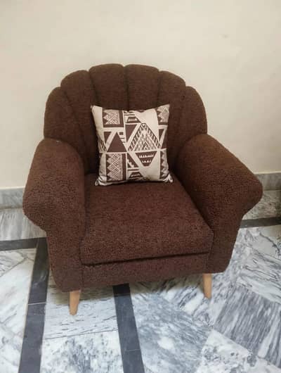 OLD SOFA POSHISH OLD BED POSHISH HOME SERVICR AVAILABLE