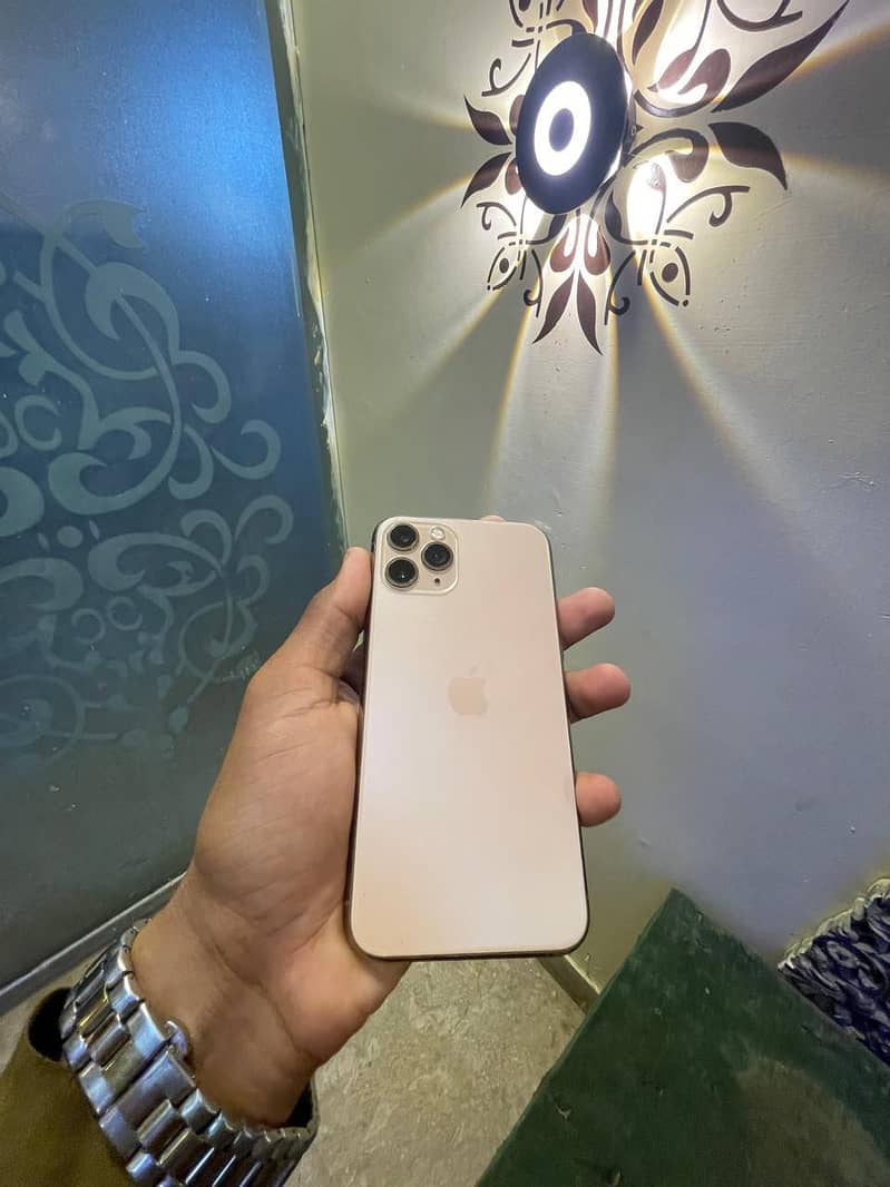Apple iPhone 11 Pro 0