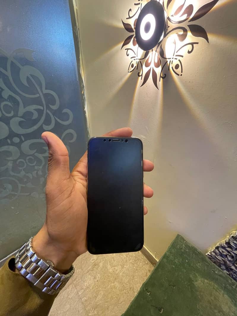 Apple iPhone 11 Pro 5