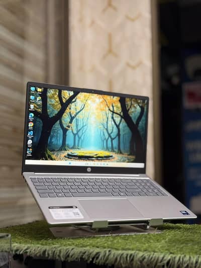 HP Core Ultra 5 Touchscreen Laptop | 8GB RAM | 512GB SSD | 15.6” FHD
