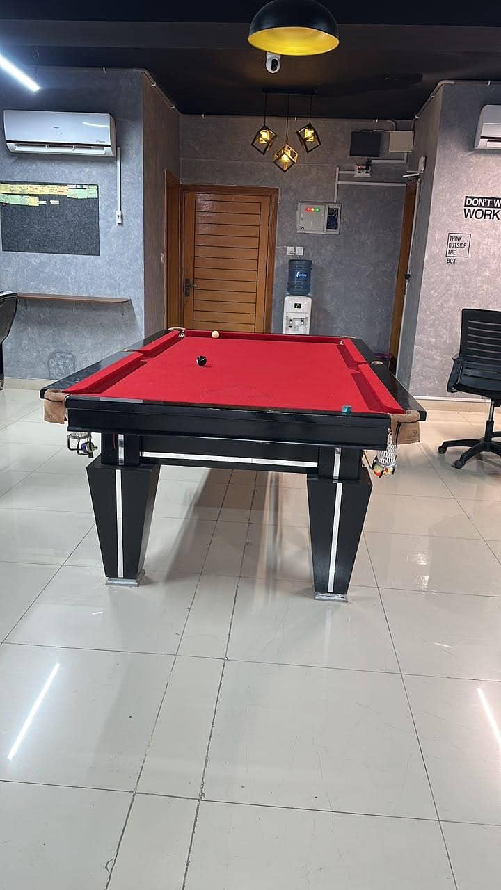 Snooker Pool Table (Red) 4X8 - Billiards & Snooker Equipment - 1120391787