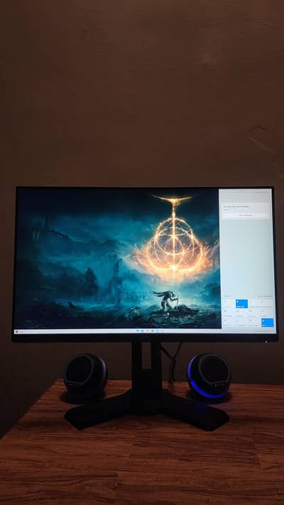 DELL 24' inch 2k Borderless Gaming Monitor 10/10 box pack Condition