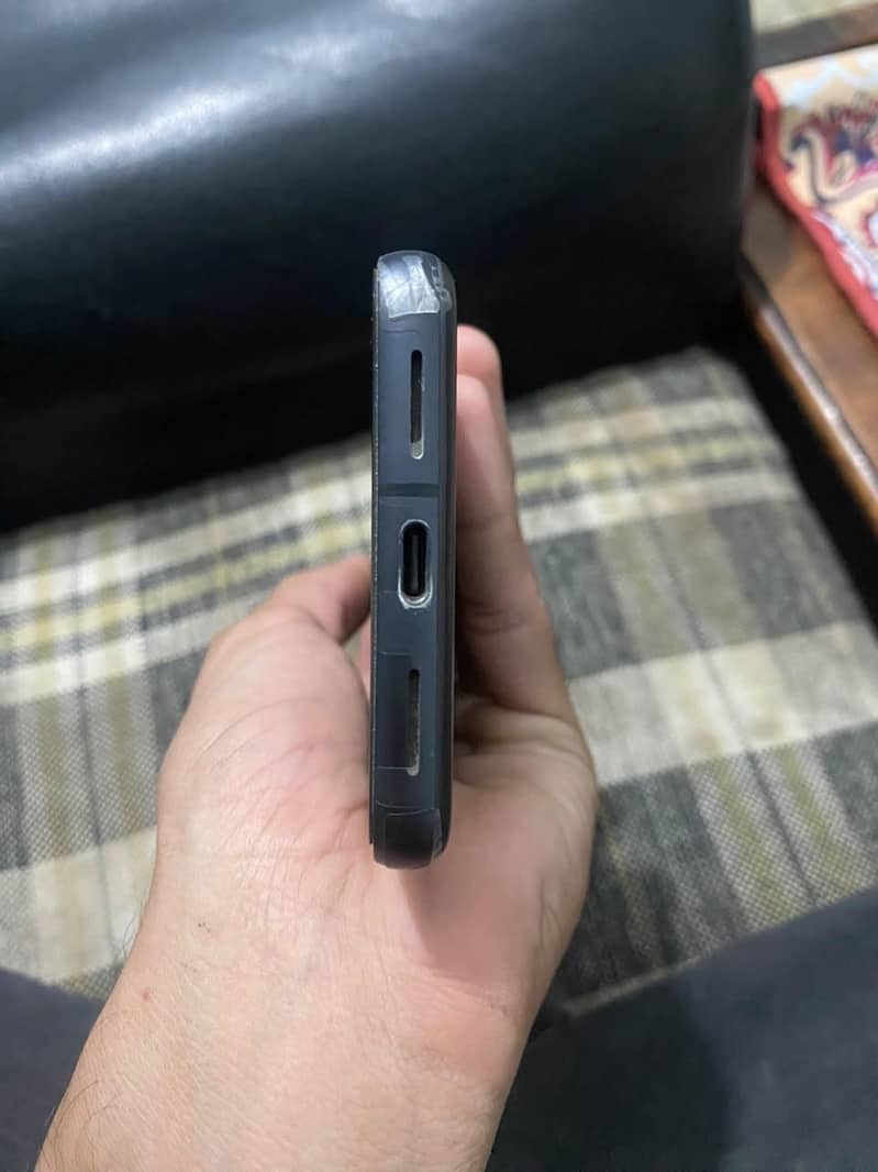 Google Pixel 8 6