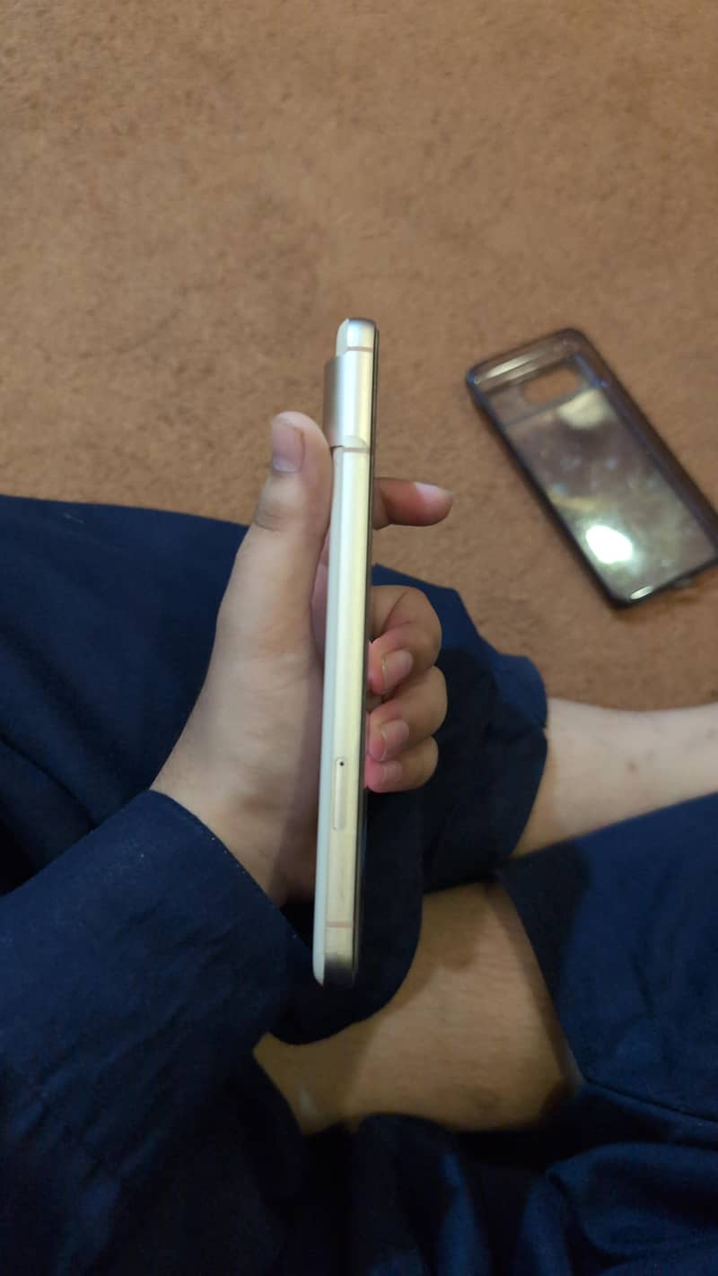Google Pixel 8 1