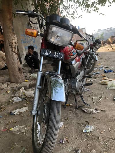 Yamaha junoon 100cc contect 03068014206