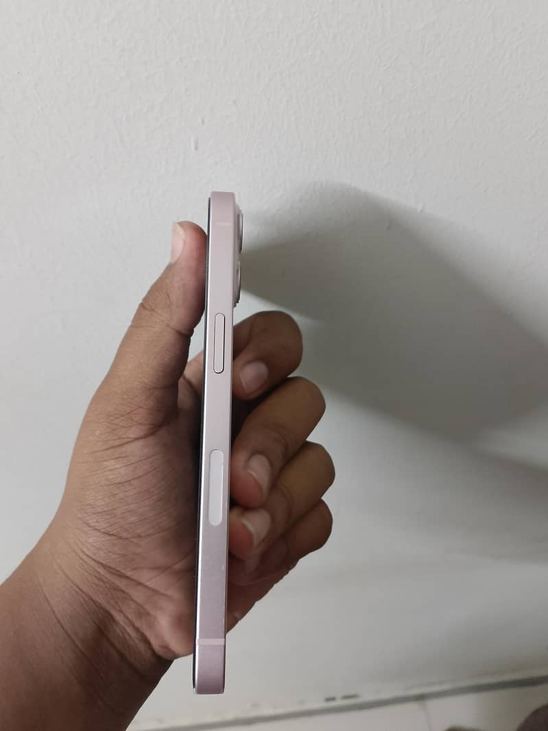 Apple iPhone 13 3