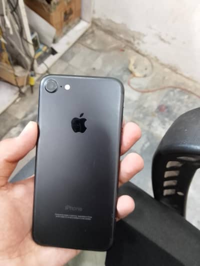 Apple iPhone 7