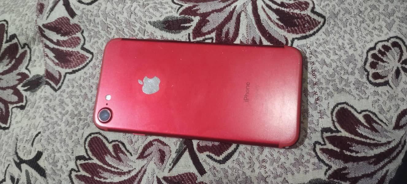 Apple iPhone 7 1