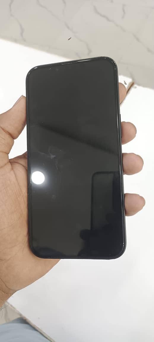Apple iPhone 13 6