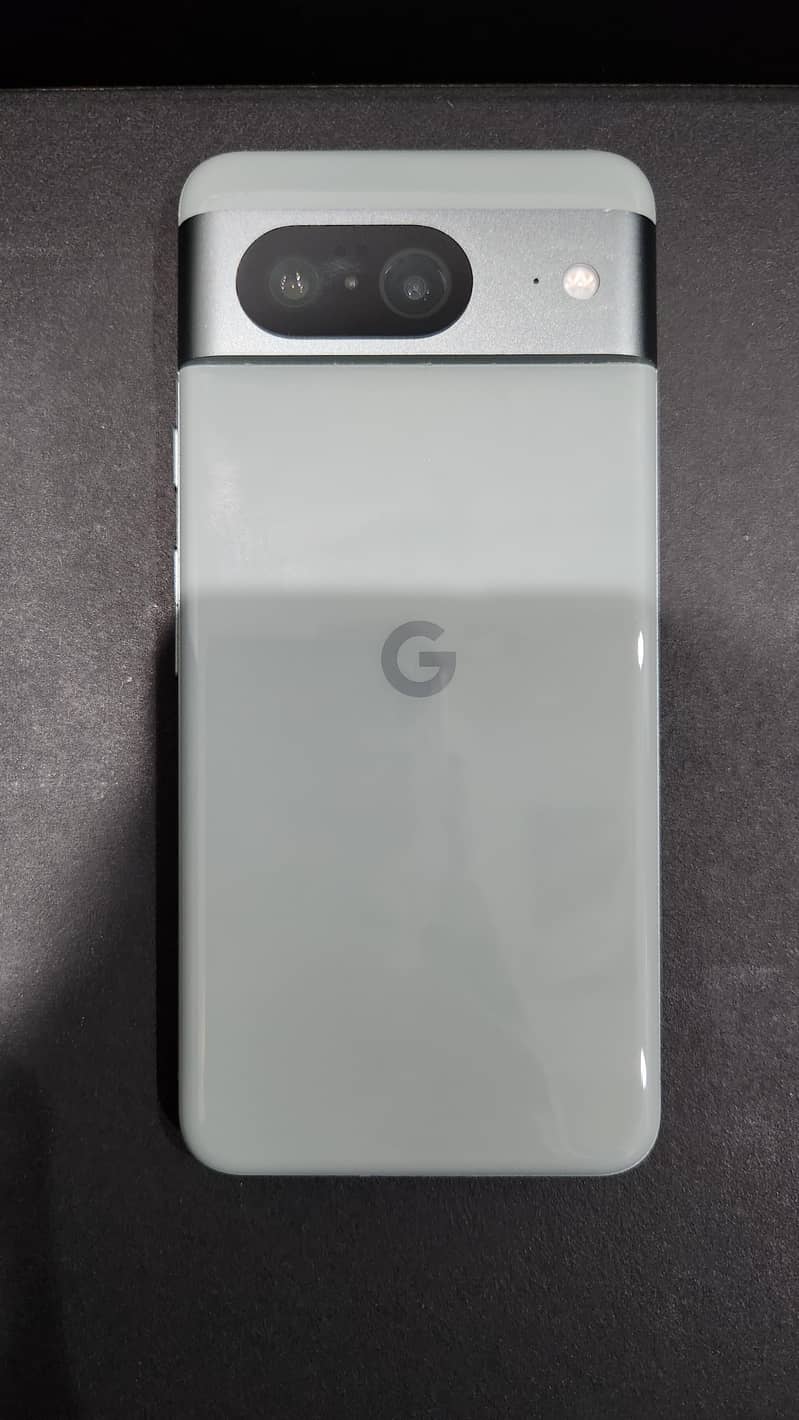 Google Pixel 8 official 1