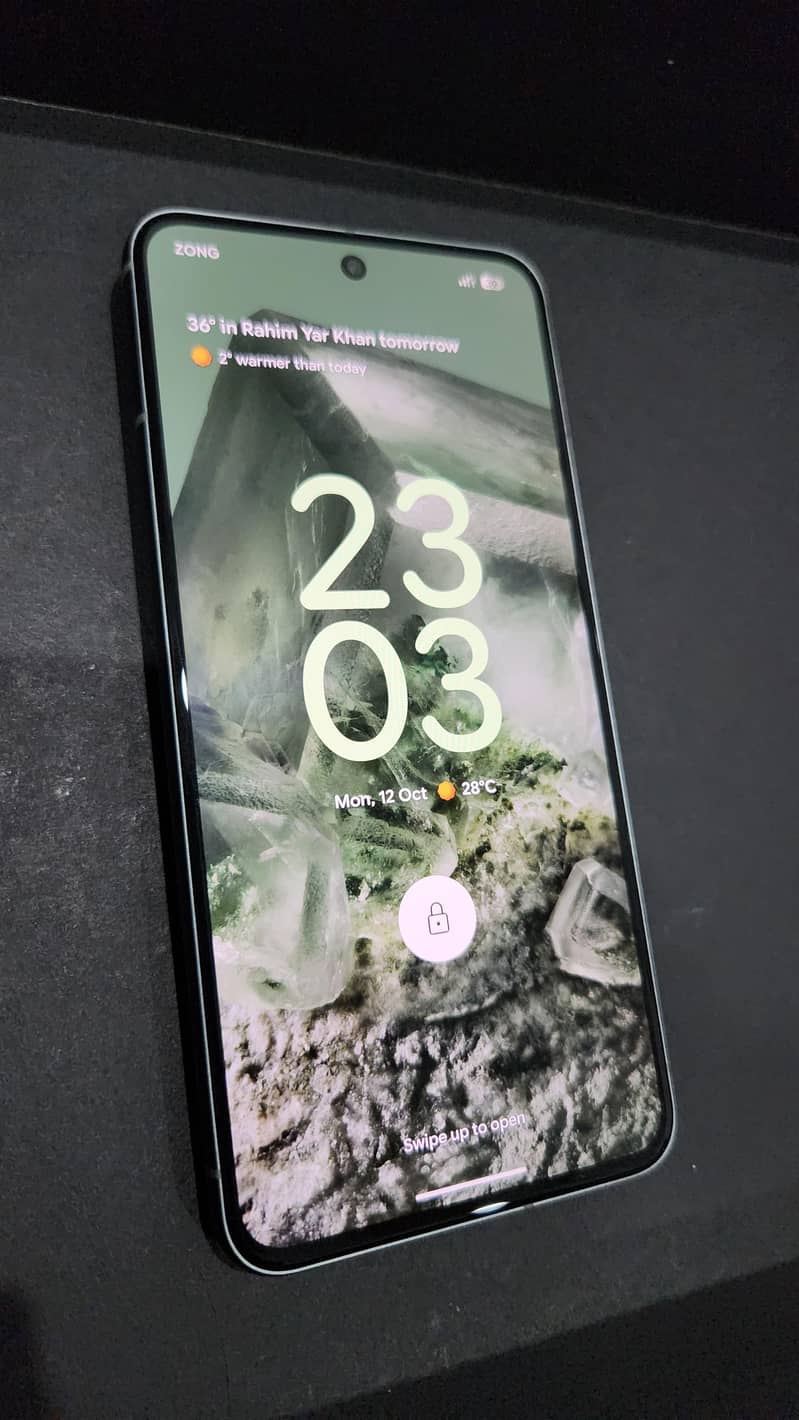 Google Pixel 8 official 2