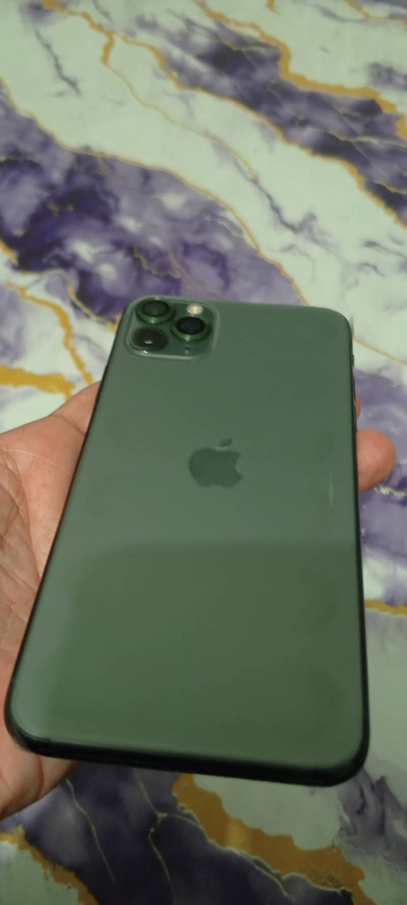 Apple iPhone 11 Pro Max 4