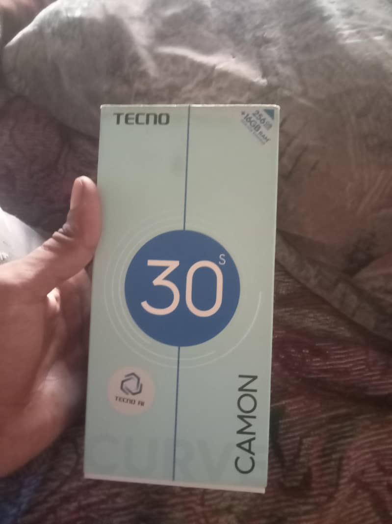 Tecno CAMON 30S 4