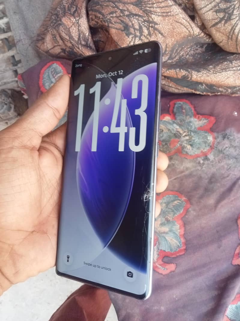 Tecno CAMON 30S 5
