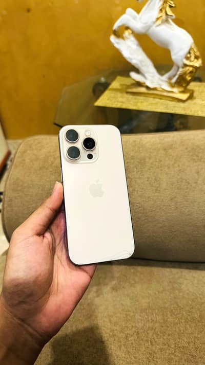 16PRO (256) ICLOUD LOCKED