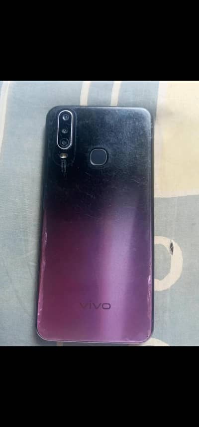 Vivo Y17