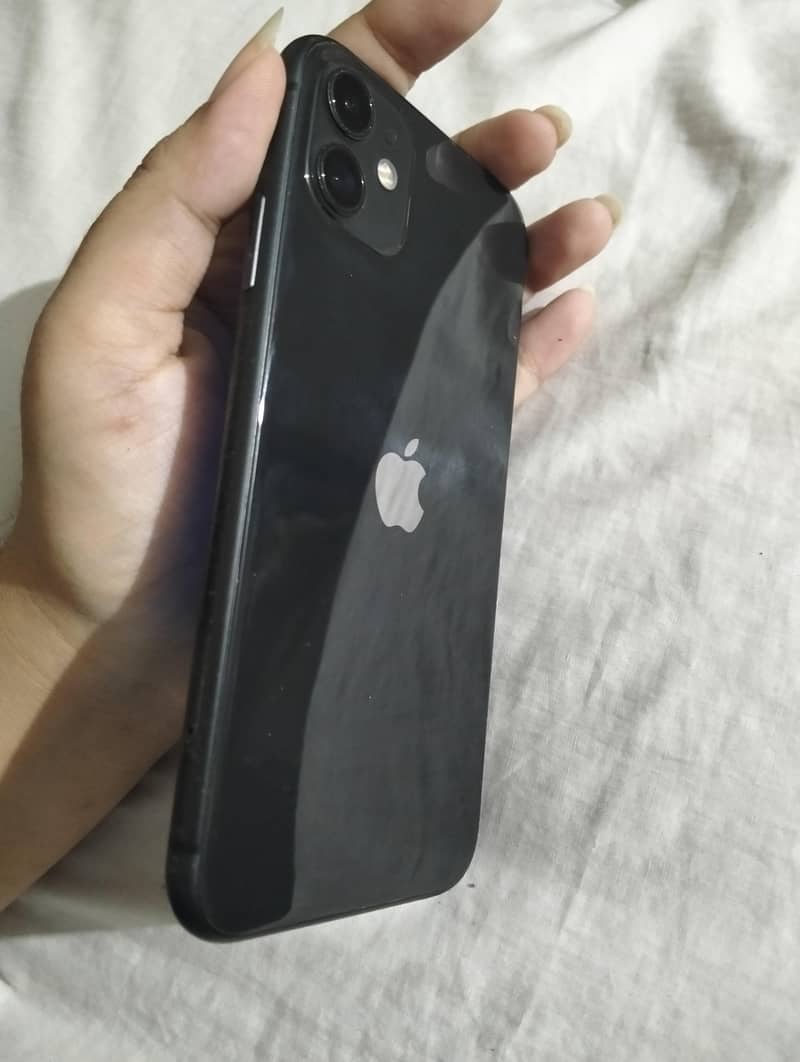 Apple iPhone 11 0