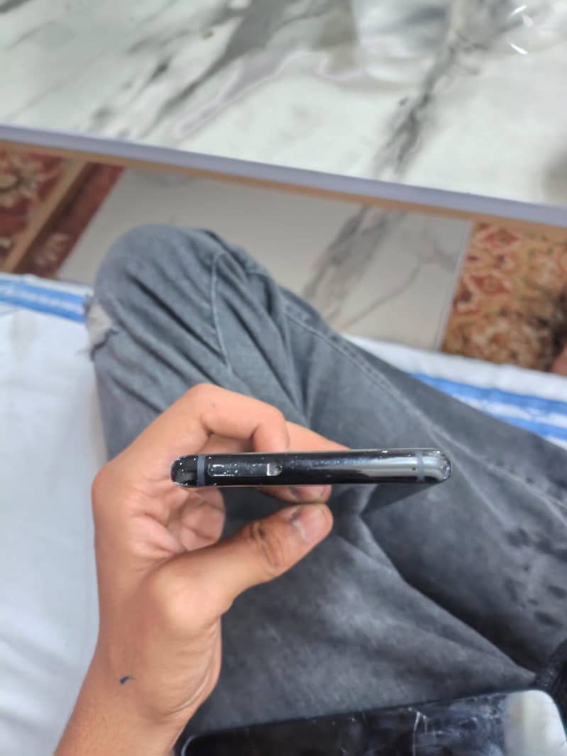 Samsung Mobile Note 8 2