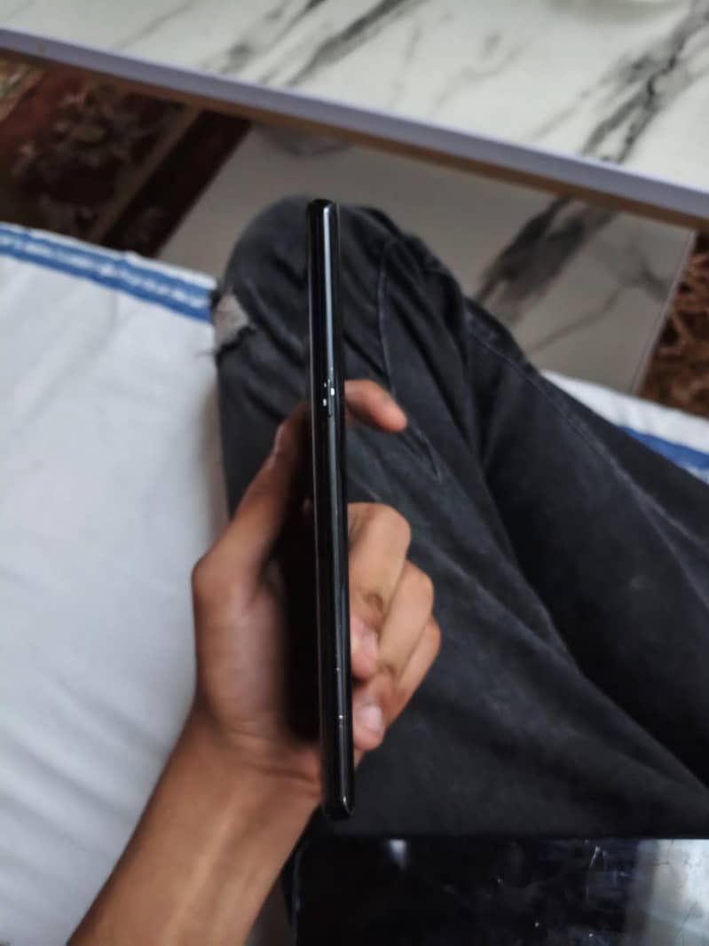 Samsung Mobile Note 8 3