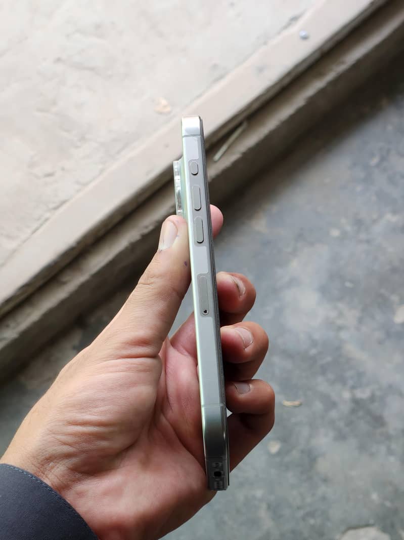 Iphone 15 pro 5