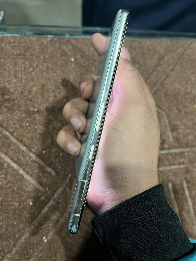 Google Pixel 7 Pro 8