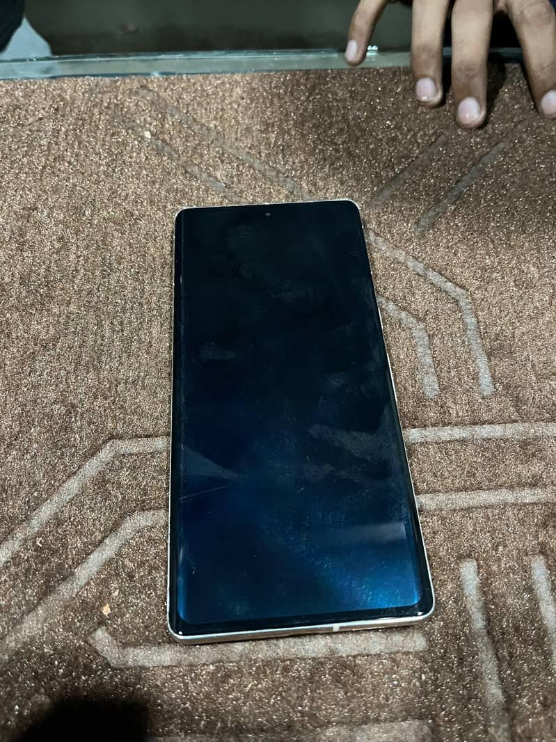 Google Pixel 7 Pro 9
