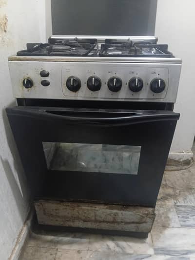 Cooking range for sale.