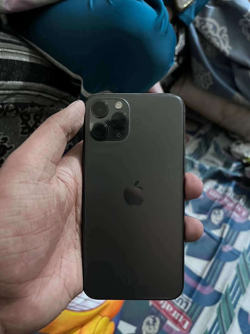 Apple iPhone 11 Pro 1