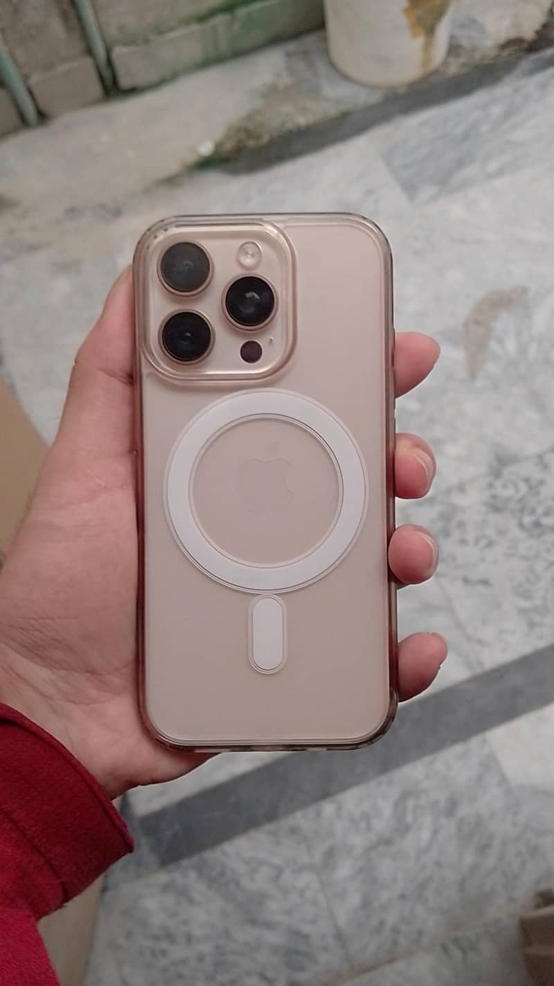 Apple iPhone 16 Pro 5